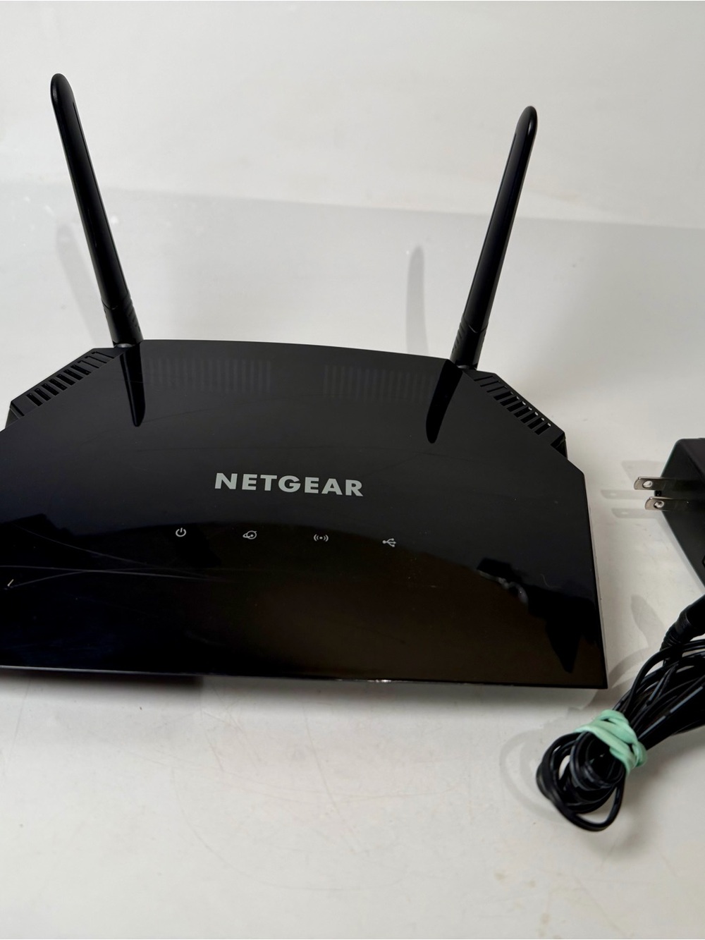 NETGEAR - R6260 - AC1600 Wireless Dual-Band Gigabit Wifi Router